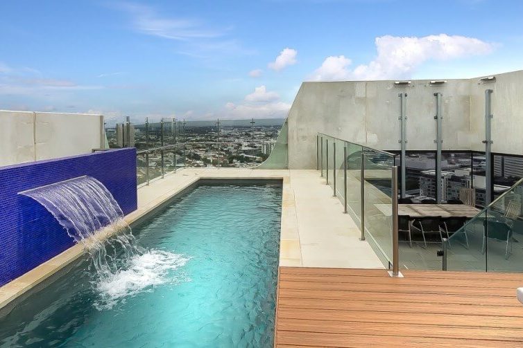 Gordon Ave Pools and Spas_Pool-Owners-Advice_Selecting-Between-Fibreglass-and-Concrete-Pool Selecting fibreglass or concrete pool